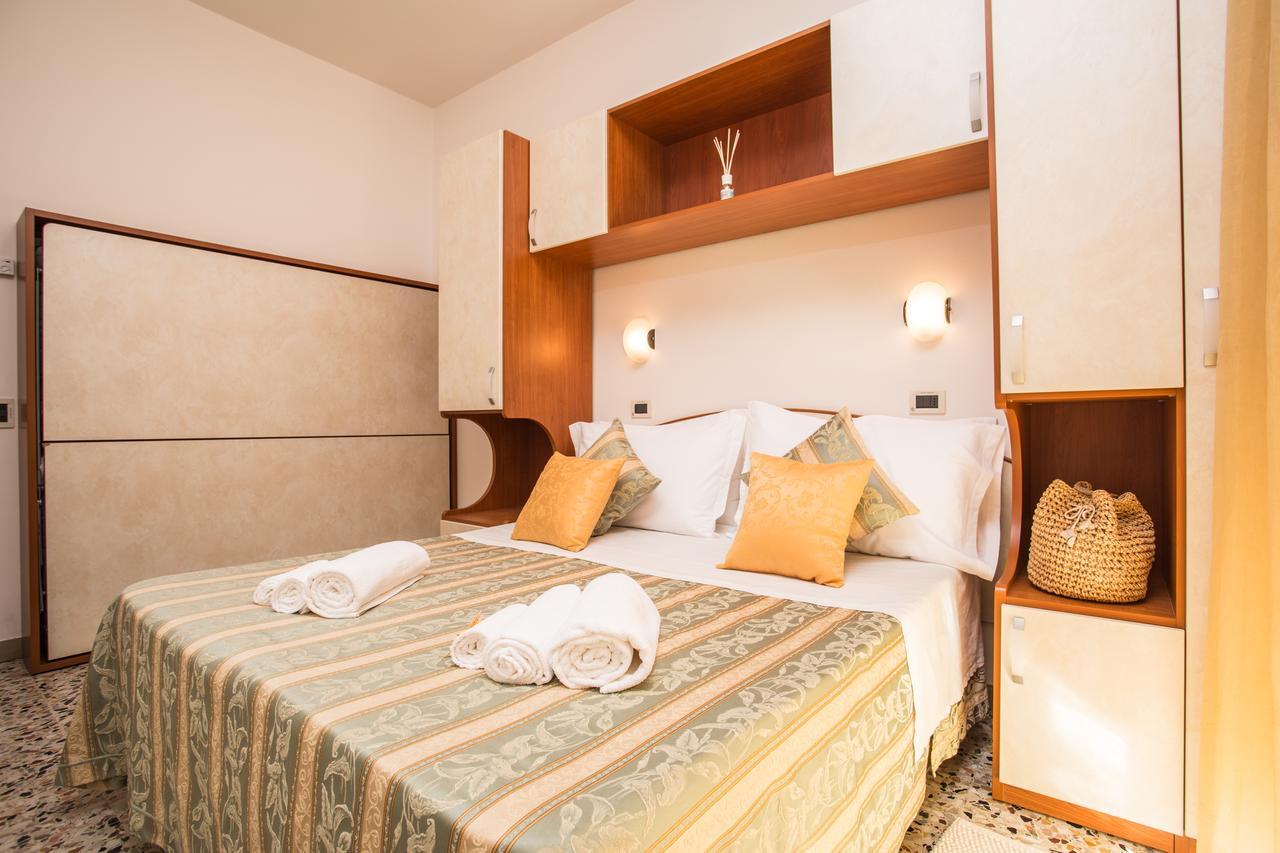 Hotel Oregon Rimini Eksteriør billede